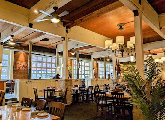 illinois/central-illinois/restaurant/epiphany-farms-restaurant