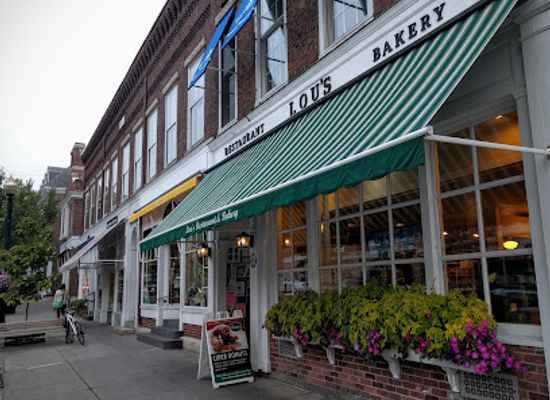new-hampshire/hanover/restaurant/lou-s-restaurant-bakery