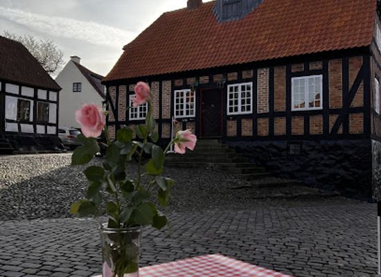 denmark/mols-bjerge/restaurant/raadhus-cafeen