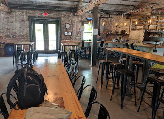 north-carolina/asheville/restaurant/12-bones-smokehouse-river