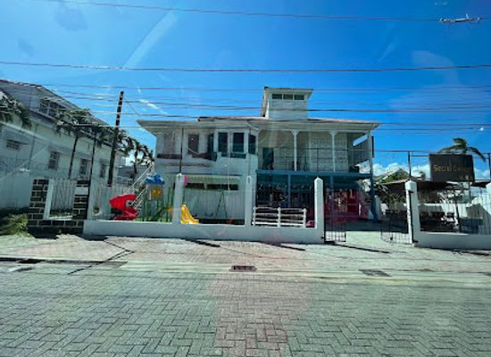 belize/belize-city/queen-s-square/restaurant/secret-garden-restaurant-and-bar