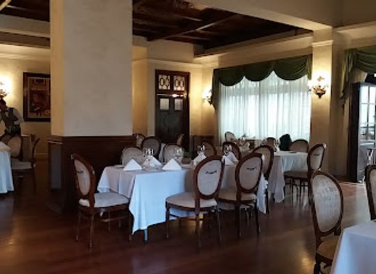 romania/moldova-area/restaurant/casa-doina