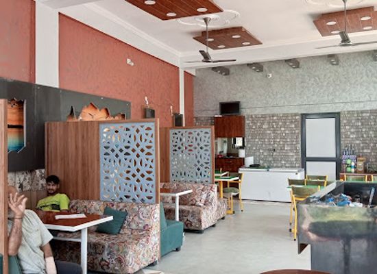 india/punjab/restaurant/hills-and-high-restaurant