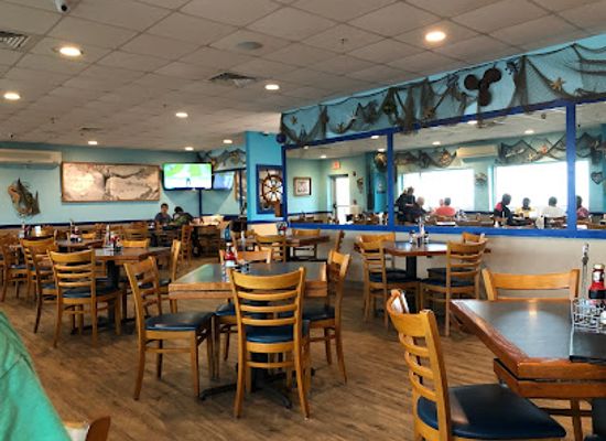 mississippi/gulf-coast-beaches/restaurant/mcelroy-s-harbor-house