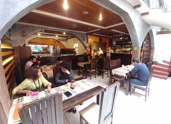 ecuador/loja/restaurant/dumas-restaurante-en-loja