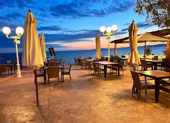 spain/balearic-islands/restaurant/mhares-sea-club