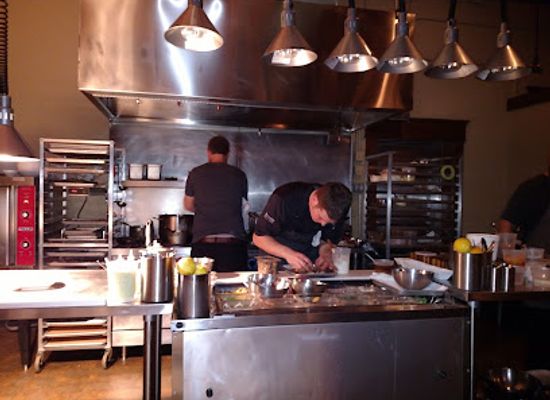 wisconsin/green-bay/restaurant/three-three-five