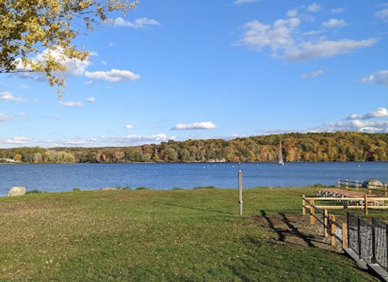 connecticut/gillette-castle-state-park/restaurant/marker-37