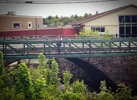 rhode-island/blackstone-valley/restaurant/waterfall-cafe-martini-bar