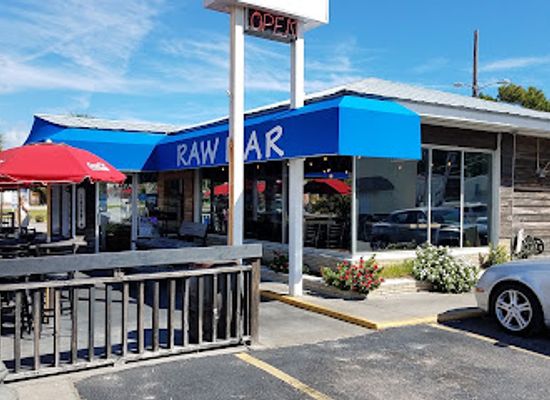 south-carolina/myrtle-beach/restaurant/noizy-oysters-bar-grill