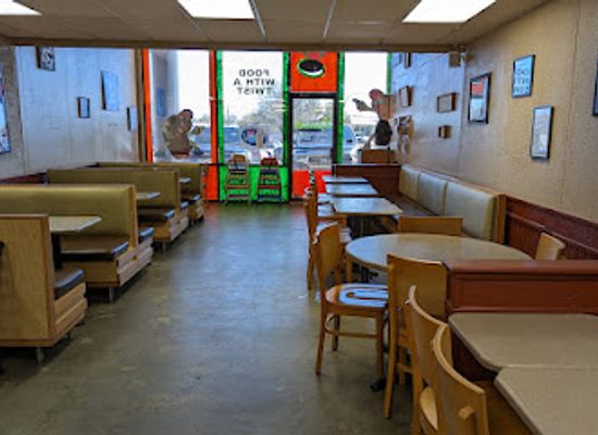 oklahoma/norman/restaurant/spirals-hot-dogs-more
