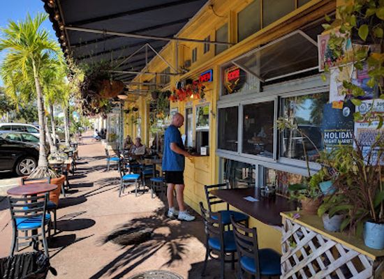 florida/stuart/restaurant/luna-downtown-stuart