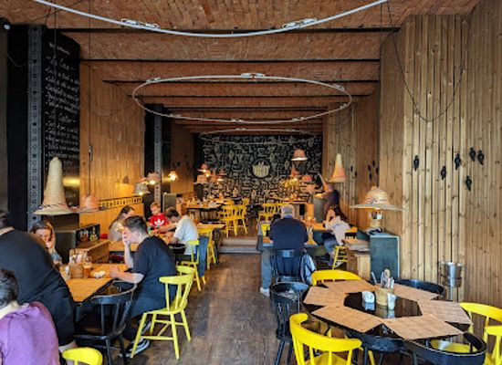 romania/brasov/centrul-vechi/restaurant/la-ceaun-piata-sfatului