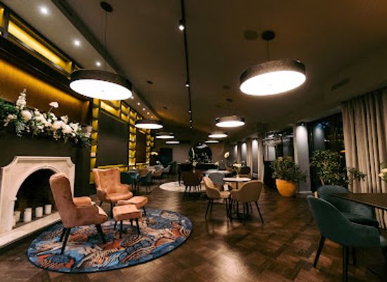 latvia/kurzeme/restaurant/whitehouse-restorans