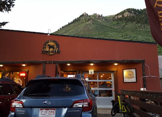 colorado/eastern-plains/restaurant/kirby-cosmo-s-bbq-bar