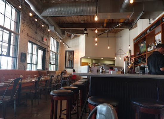 rhode-island/east-bay/restaurant/avenue-n