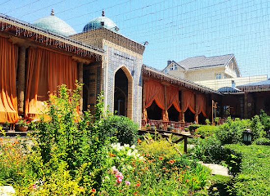kazakhstan/altai-mountains/restaurant/alasha
