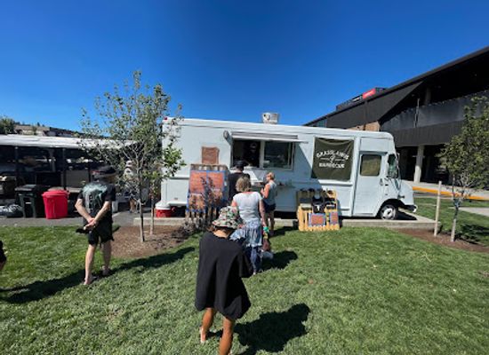 oregon/hood-river/restaurant/grasslands-barbecue