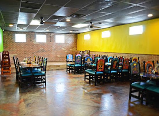 iowa/tallgrass-prairie/restaurant/ariana-s-tex-mex-bar-and-grill