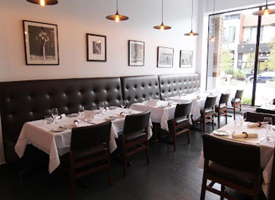 canada/montreal/mile-end/restaurant/restaurant-la-chronique