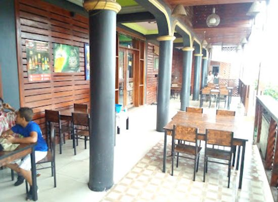 ghana/fante/restaurant/portions-restaurant-and-garden