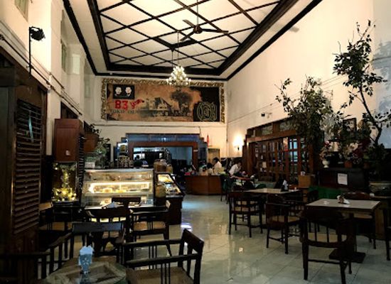 indonesia/semarang/chinatown-semarang/restaurant/toko-oen