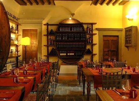 italy/siena/restaurant/taverna-squarcialupi