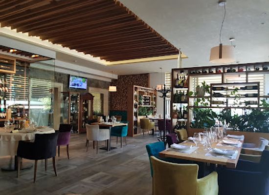 montenegro/podgorica/restaurant/imanje-knjaz