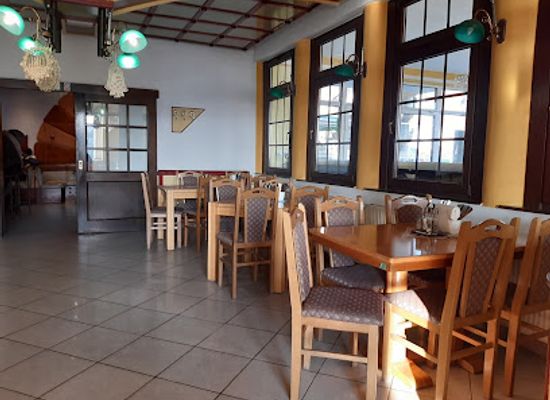 slovenia/ptuj/restaurant/blaz-jakopicek-s-p-okrepcevalnica-raj