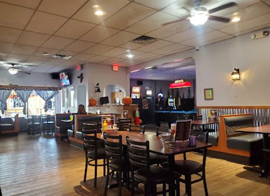 illinois/peoria/restaurant/the-hungry-moose-drunken-moose-lounge