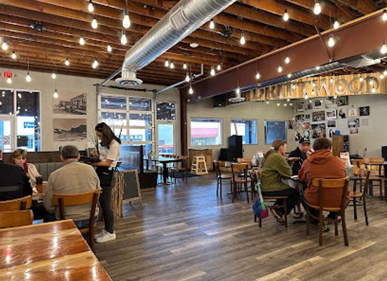nebraska/lake-mcconaughy/restaurant/the-driftwood