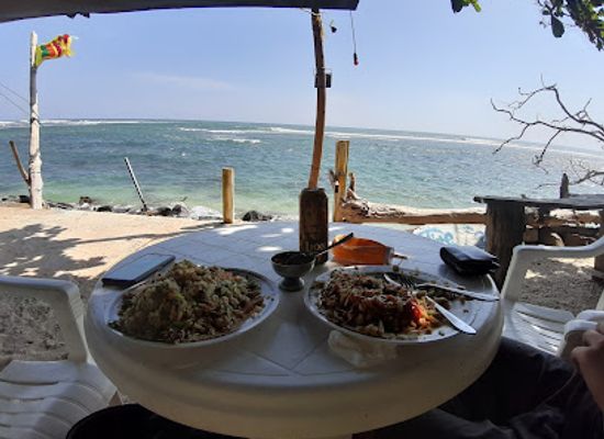 sri-lanka/ruhuna/restaurant/the-little-hut
