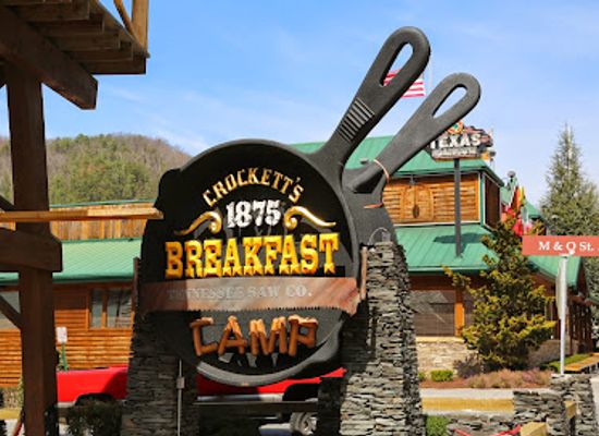north-carolina/great-smoky-mountains/restaurant/crockett-s-breakfast-camp
