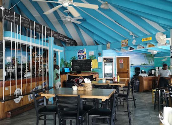 the-bahamas/exuma/restaurant/splash-beach-bar