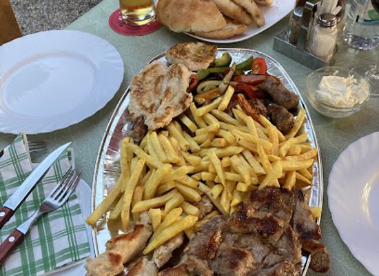 slovenia/postojna-cave/restaurant/gril-bar-park-ana-suligoj-s-p