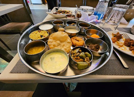 india/visakhapatnam/restaurant/dharani-restaurant