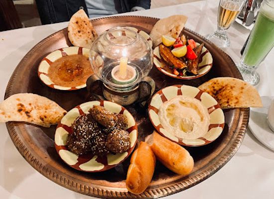 egypt/new-valley/restaurant/snobs-restaurant