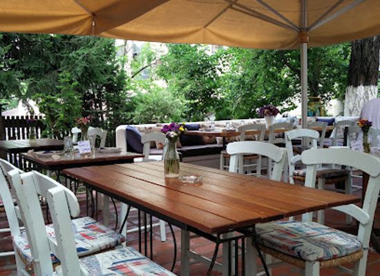 serbia/podrinje/restaurant/mezestoran-dvoriste