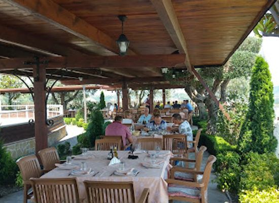 albania/dibra/restaurant/kodra-e-kuajve