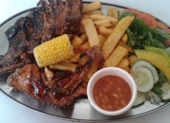 aruba/san-nicolas/restaurant/the-hangout-sports-bar