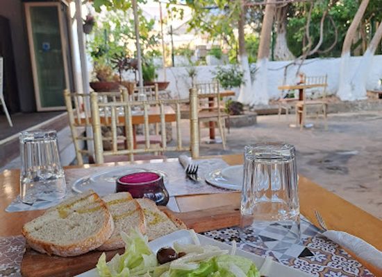 albania/himara/restaurant/il-giardino