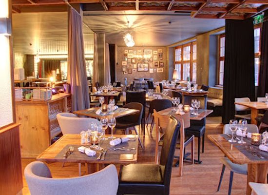switzerland/lenzerheide/restaurant/kurhaus-bar