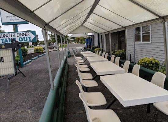 delaware/the-delaware-bayshore/restaurant/mike-s-bayshore-cafe