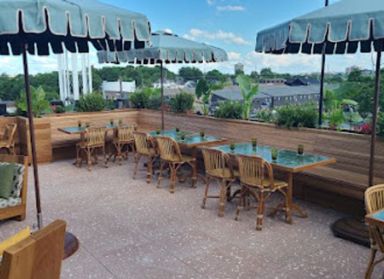 kentucky/bluegrass-region/restaurant/lost-palm