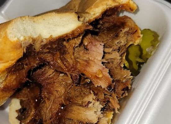 missouri/independence/restaurant/aunt-mildred-s-10-bbq-food-truck