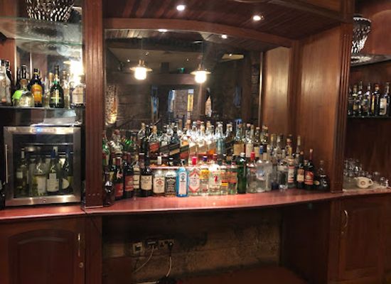 uganda/kampala/restaurant/explorer-restaurant