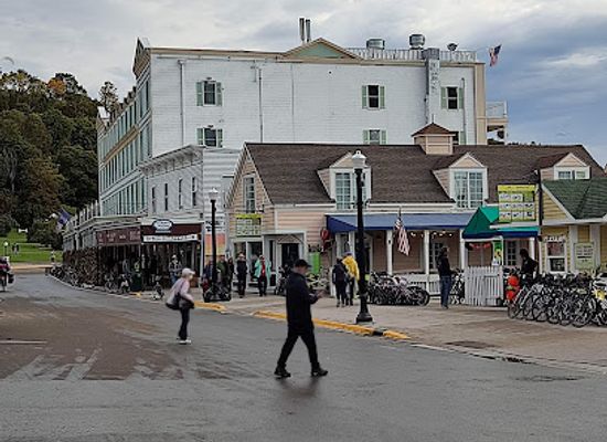 michigan/mackinac-island/restaurant/pancake-house