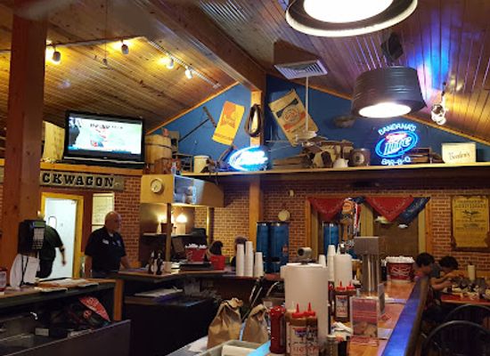 missouri/lincoln-hills/restaurant/bandana-s-bar-b-q-sunset-hills