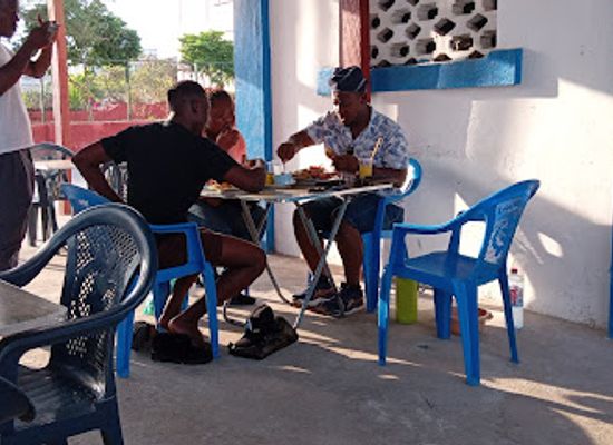ghana/cape-coast/restaurant/coast-to-coast-pub-n-grill
