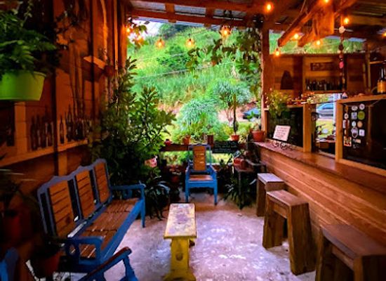 puerto-rico/la-cordillera-central/restaurant/el-refugio
